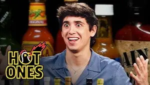 Marcello Hernández Wants to Throw Hands While Eating Spicy Wings